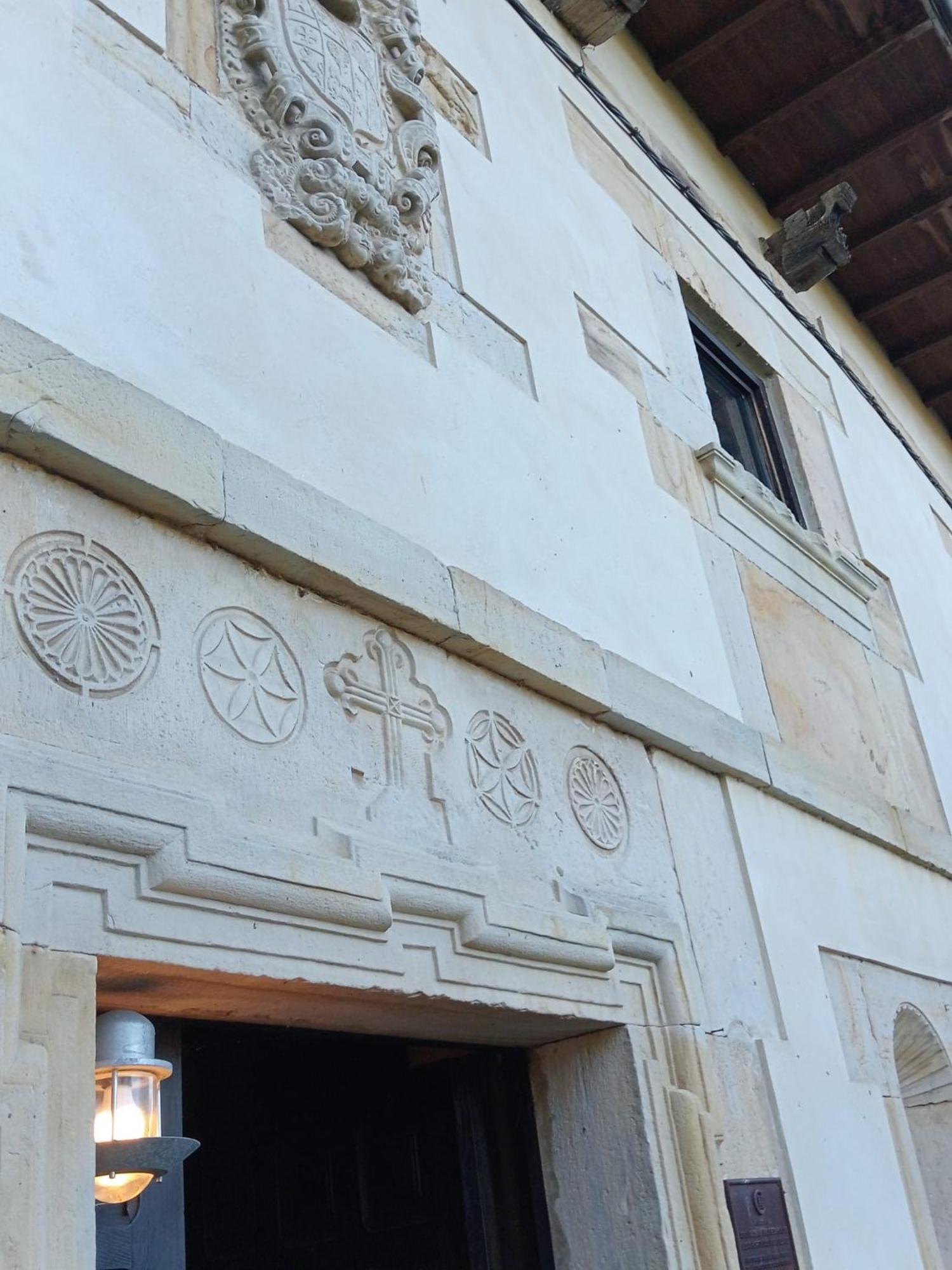 הוילה Palacio Rural De Inguanzo De Cabrales מראה חיצוני תמונה