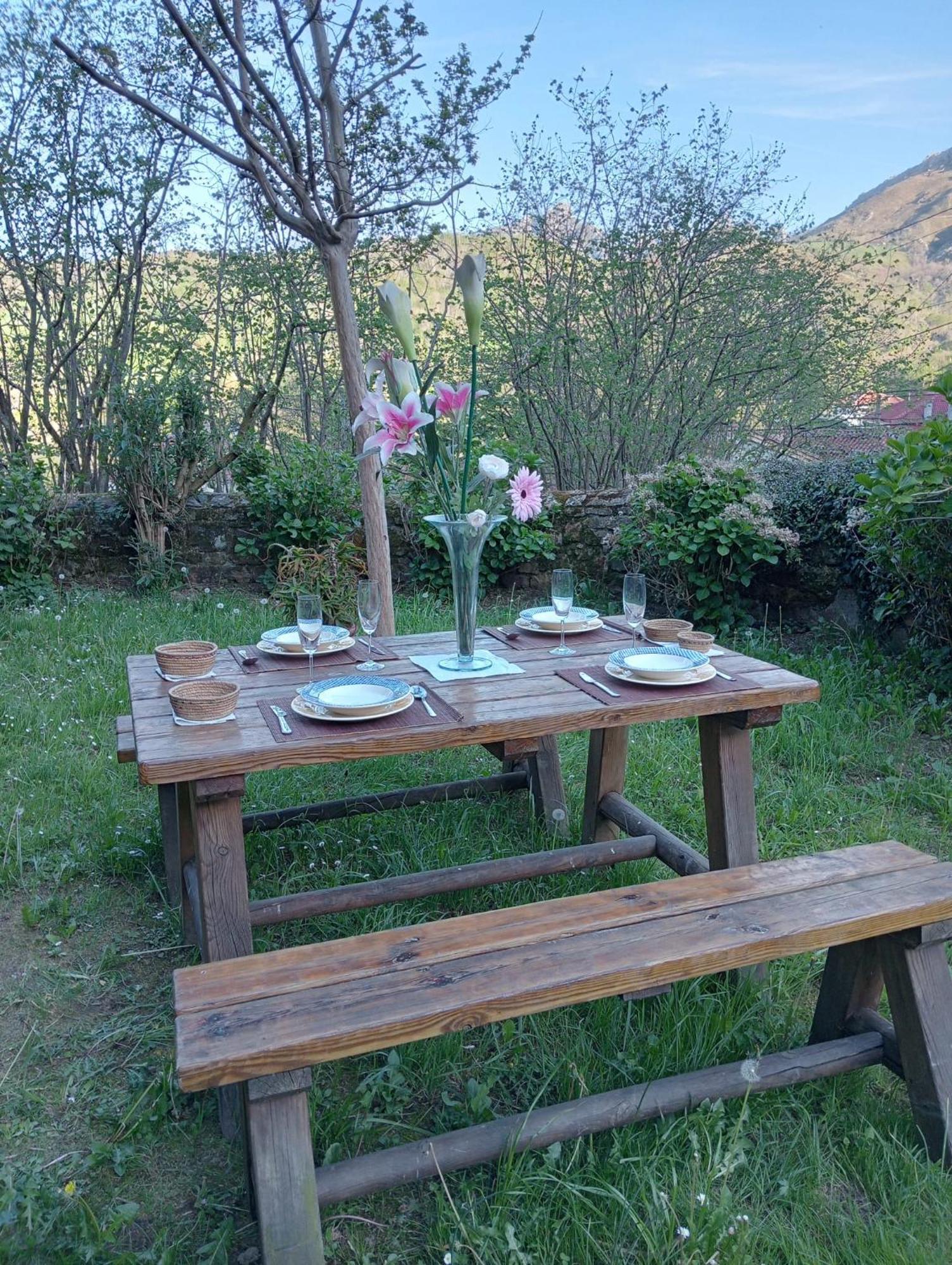 הוילה Palacio Rural De Inguanzo De Cabrales מראה חיצוני תמונה