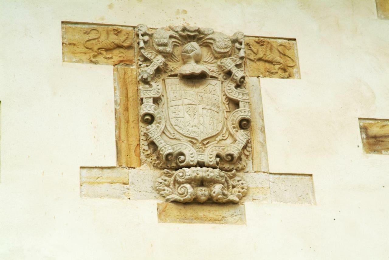 הוילה Palacio Rural De Inguanzo De Cabrales מראה חיצוני תמונה